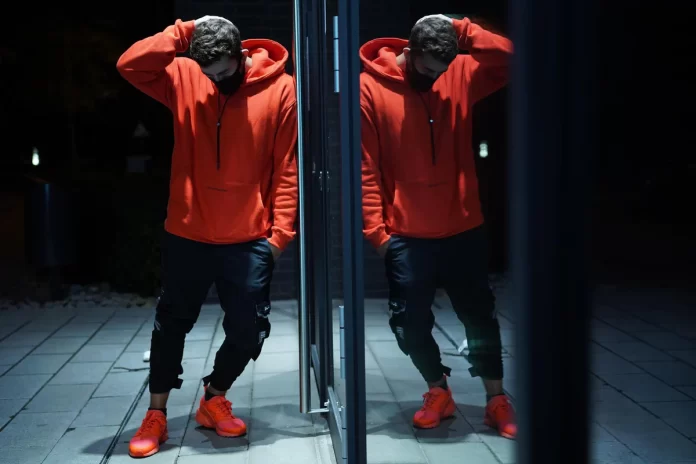 Design your own hoodie at enticing prices and attractive themes